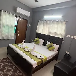 Hotel Aparajita, Varanasi